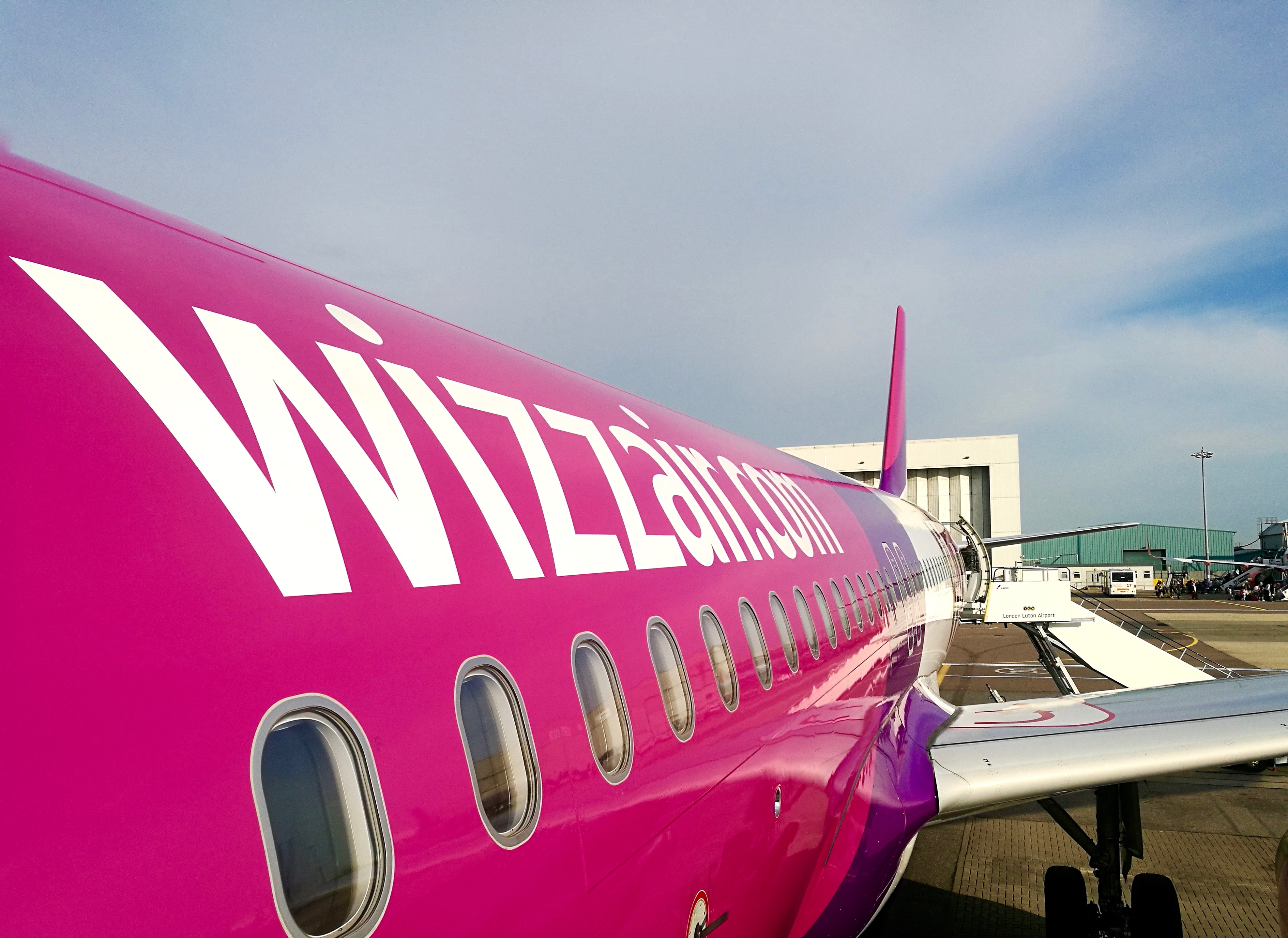 wizz air traveling with pram